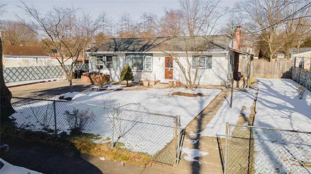 $569,999 | 9 Patton Street, Brentwood, NY 11717