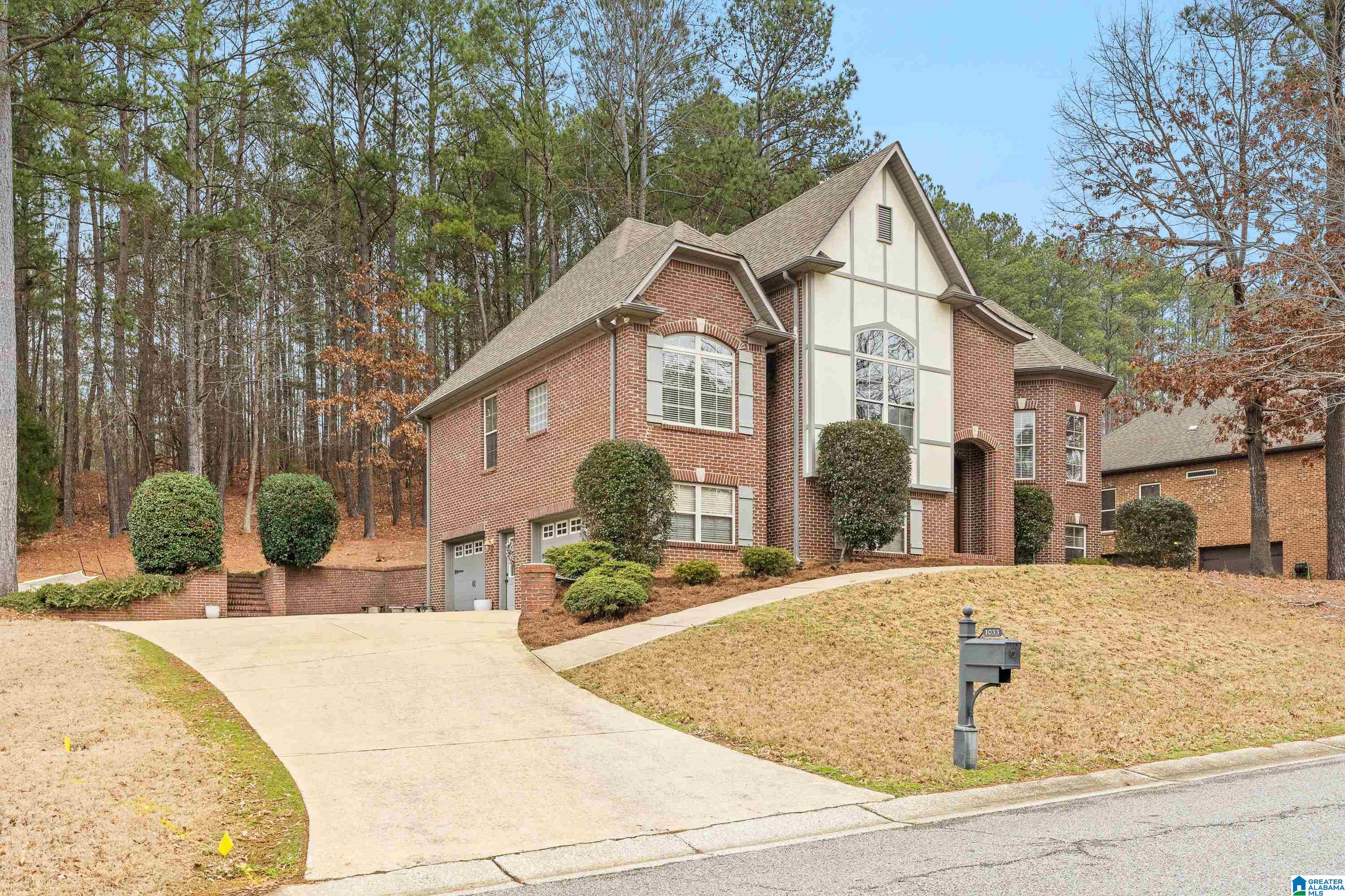 1033 Stoneykirk Road Pelham, AL 35124 - Photo 2 of 36