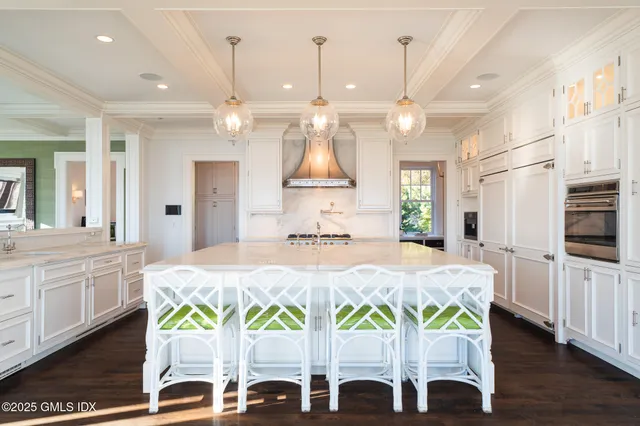 $45,000,000 | 545 Indian Field Road, Greenwich, CT 06830