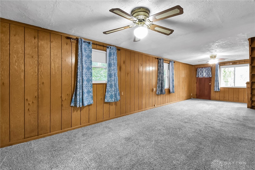340 Queen Road Medway, OH 45341 - Photo 3 of 19 Living Room
