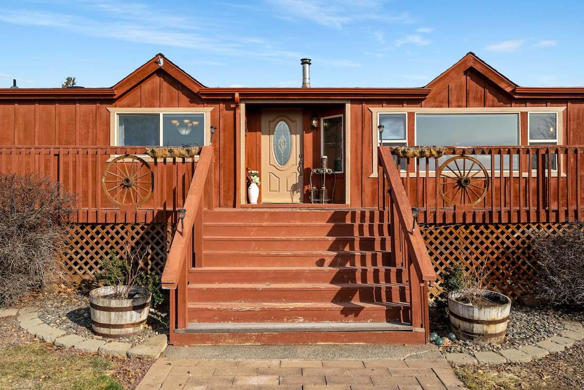 8242 Southwest Sand Ridge Road Terrebonne, OR 97760 - Photo 1 of 50 37-Exterior