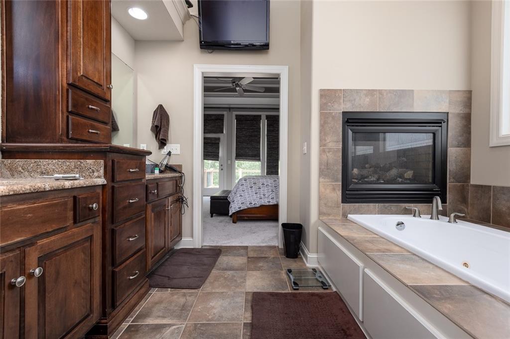4530 Verona Drive Riverside, MO 64150 - Photo 23 of 40