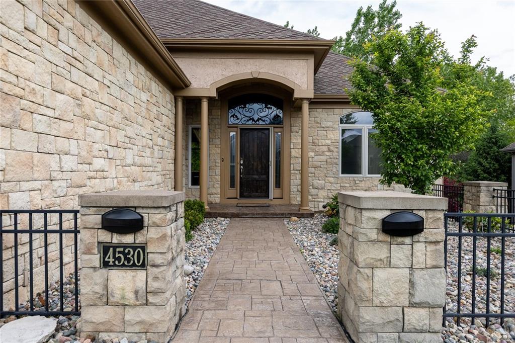 4530 Verona Drive Riverside, MO 64150 - Photo 3 of 40