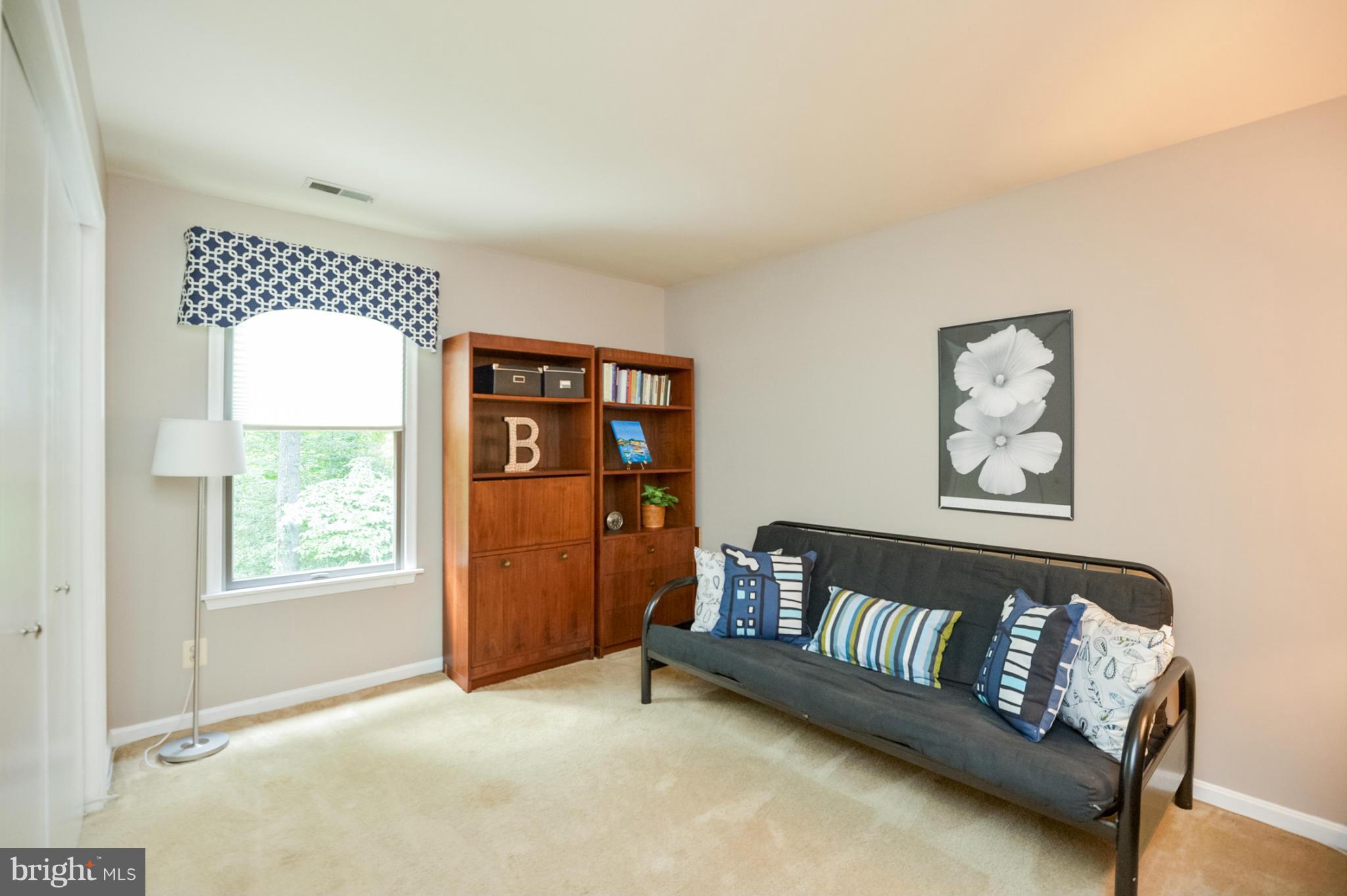 3194 Rolling Road Edgewater, MD 21037 - Photo 22 of 26 Den