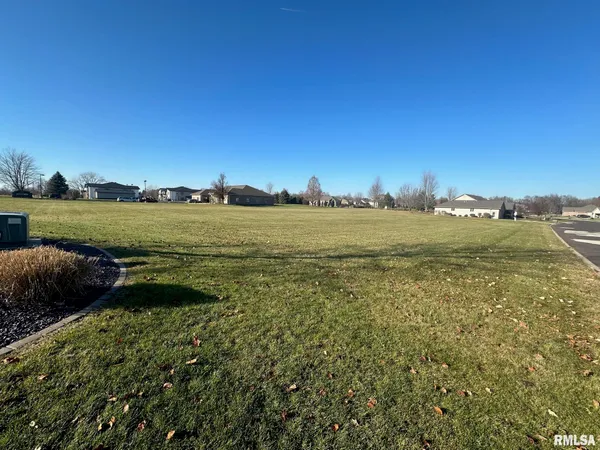 $255,000 | Lot 7 Hickory Lane, Pekin, IL 61554