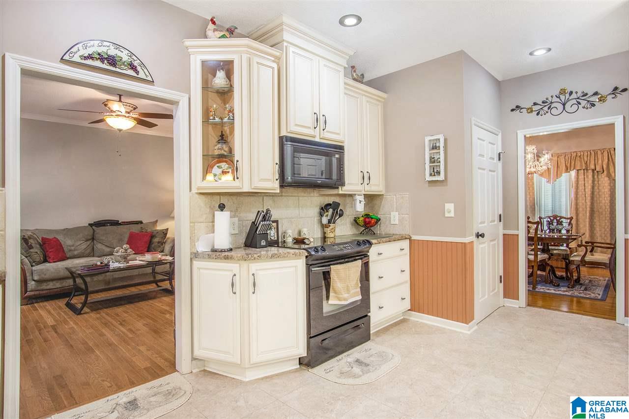 1518 Arrowhead Trail Alabaster, AL 35007 - Photo 14 of 41