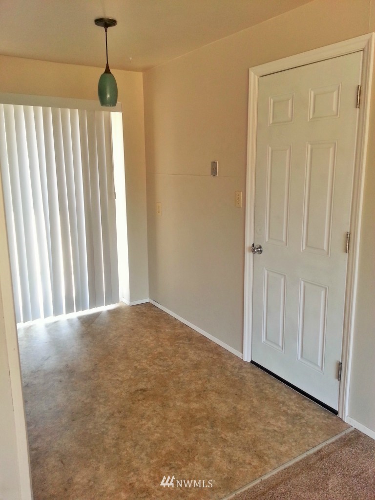 770 Queen Avenue Northeast Renton, WA 98056 - Photo 6 of 15