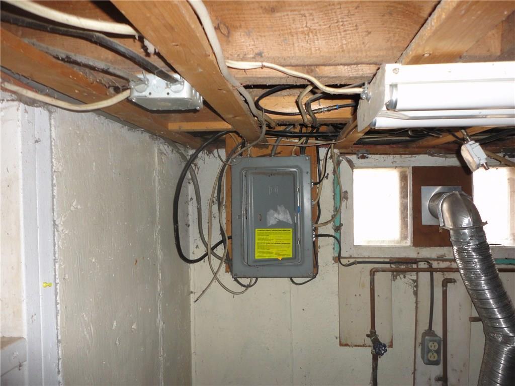 2439 Bristol Road Bristol, ME 04558 - Photo 16 of 22 ELECTRICAL PANEL