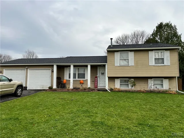 $264,900 | 6049 Bannister Drive, Cicero, NY 13039