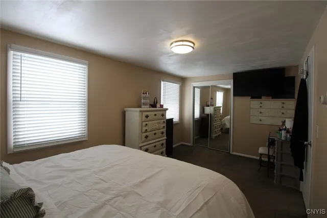 $264,900 | 6049 Bannister Drive, Cicero, NY 13039