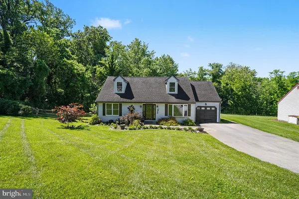 $450,000 | 820 Kiamensi Road, Wilmington, DE 19804