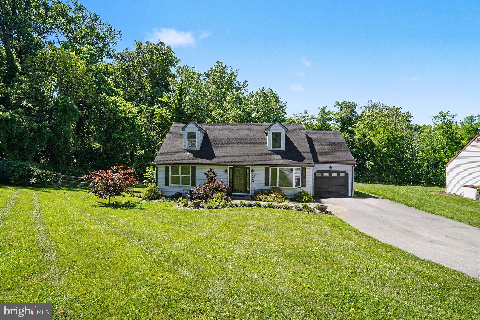 820 Kiamensi Road Wilmington, DE 19804 - Photo 1 of 6 Welcome home!