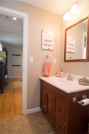 31 Hawley Road Scituate, MA 02066 - Photo 12 of 17 Gallery Image 12