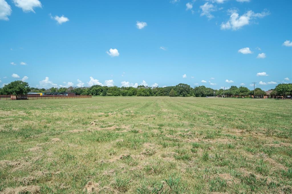 2578 Rd Terrell Tx 75160 Road Terrell, TX 75160 - Photo 10 of 21 a view of a lake with a yard