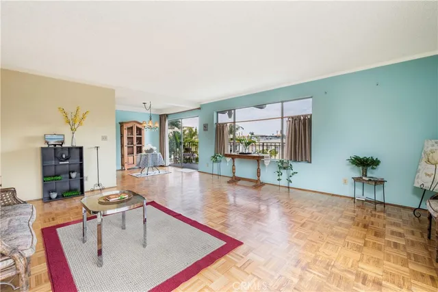 $635,000 | 191 Kennebec Avenue, Unit 301, Long Beach, CA 90803