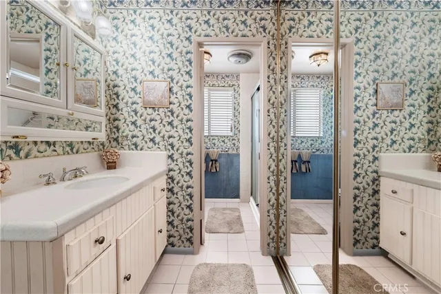 $635,000 | 191 Kennebec Avenue, Unit 301, Long Beach, CA 90803