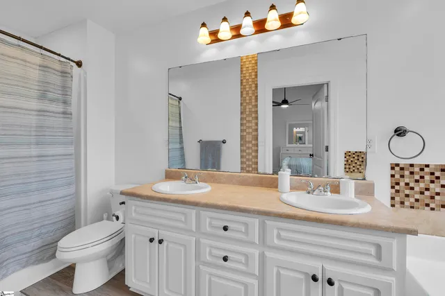 $285,000 | 255 Doris Ann Court, Wellford, SC 29385