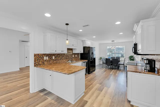 $285,000 | 255 Doris Ann Court, Wellford, SC 29385