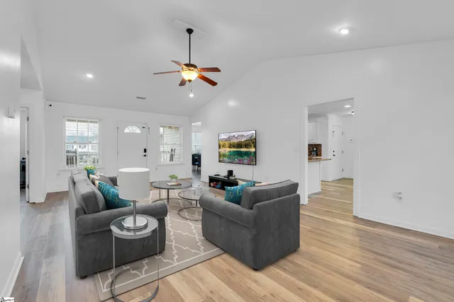 $285,000 | 255 Doris Ann Court, Wellford, SC 29385