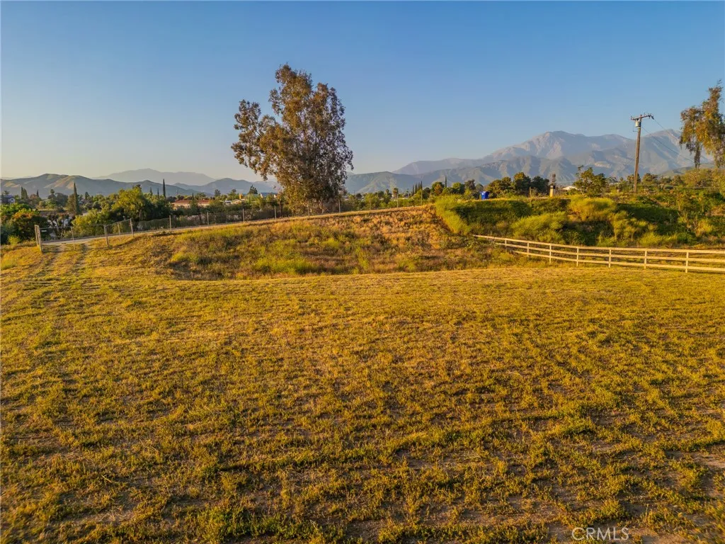 34077 5th Yucaipa, CA 92399 - Photo 8 of 9