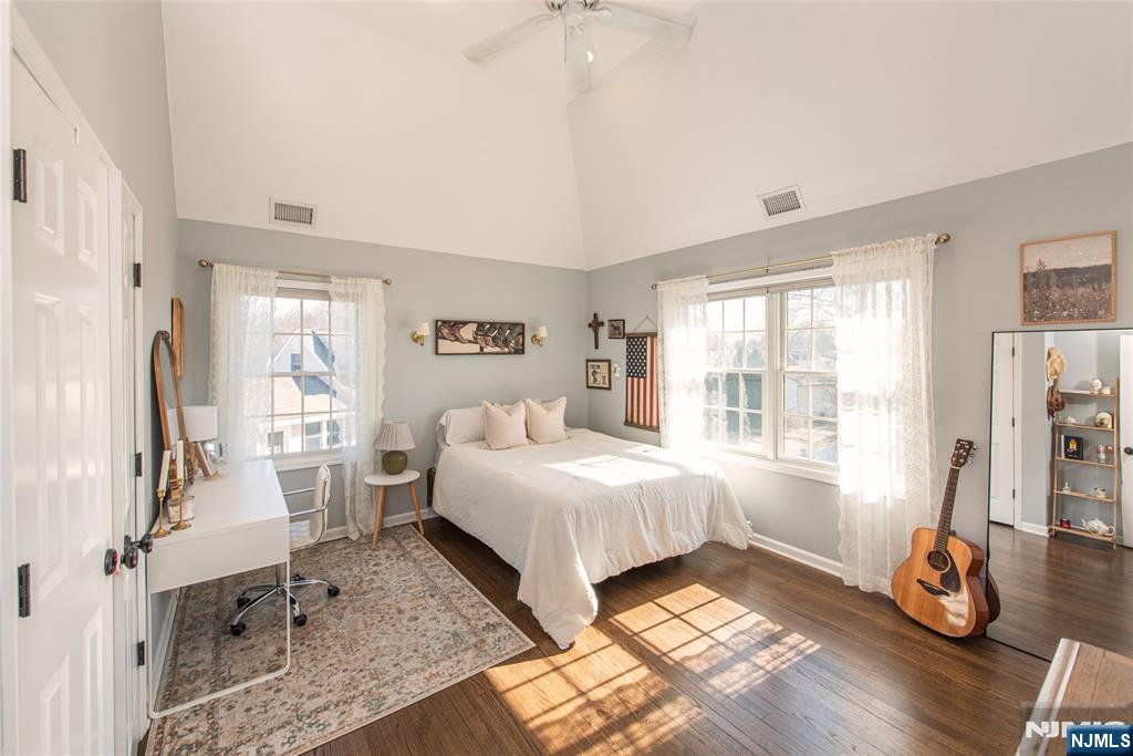 18 Stonycroft Road Wayne, NJ 07470 - Photo 22 of 40