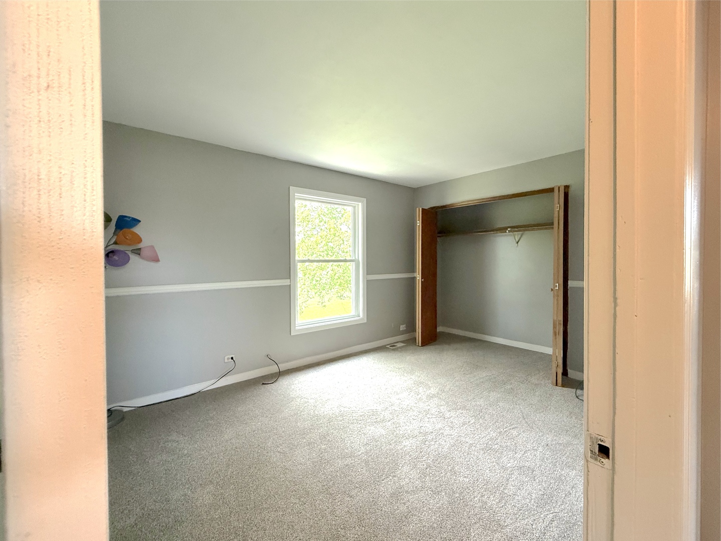 3542 Ronald Road Crete, IL 60417 - Photo 13 of 22 an empty room with windows