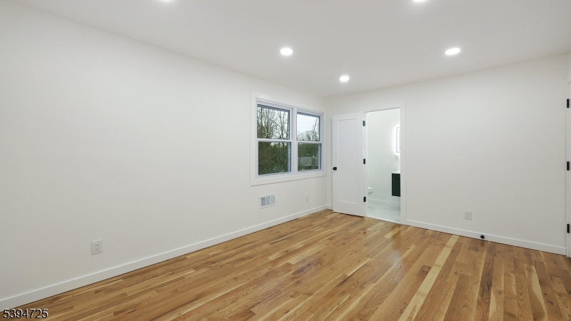 91 Hillcrest Road Warren, NJ 07059 - Photo 21 of 33