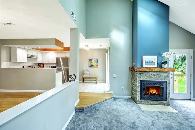 $394,500 | 75 Valley Green Court, Unit C, North Providence, RI 02904