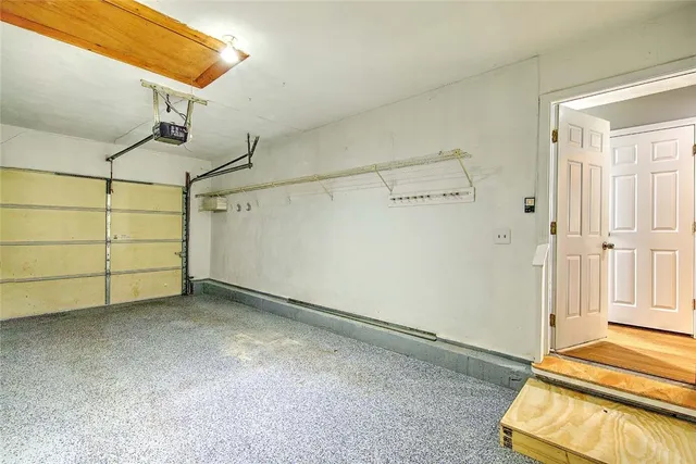 $394,500 | 75 Valley Green Court, Unit C, North Providence, RI 02904