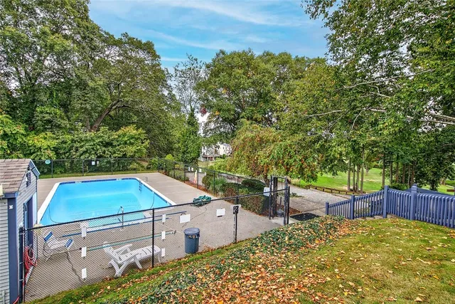 $394,500 | 75 Valley Green Court, Unit C, North Providence, RI 02904