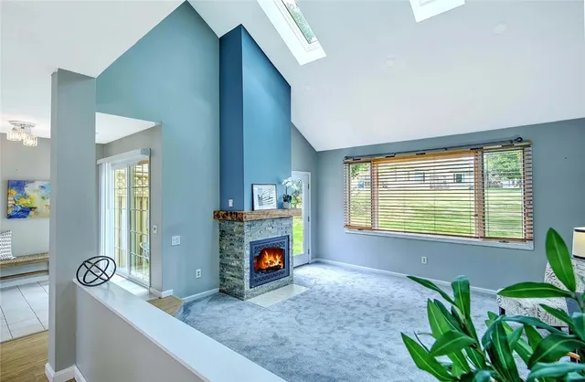 $394,500 | 75 Valley Green Court, Unit C, North Providence, RI 02904