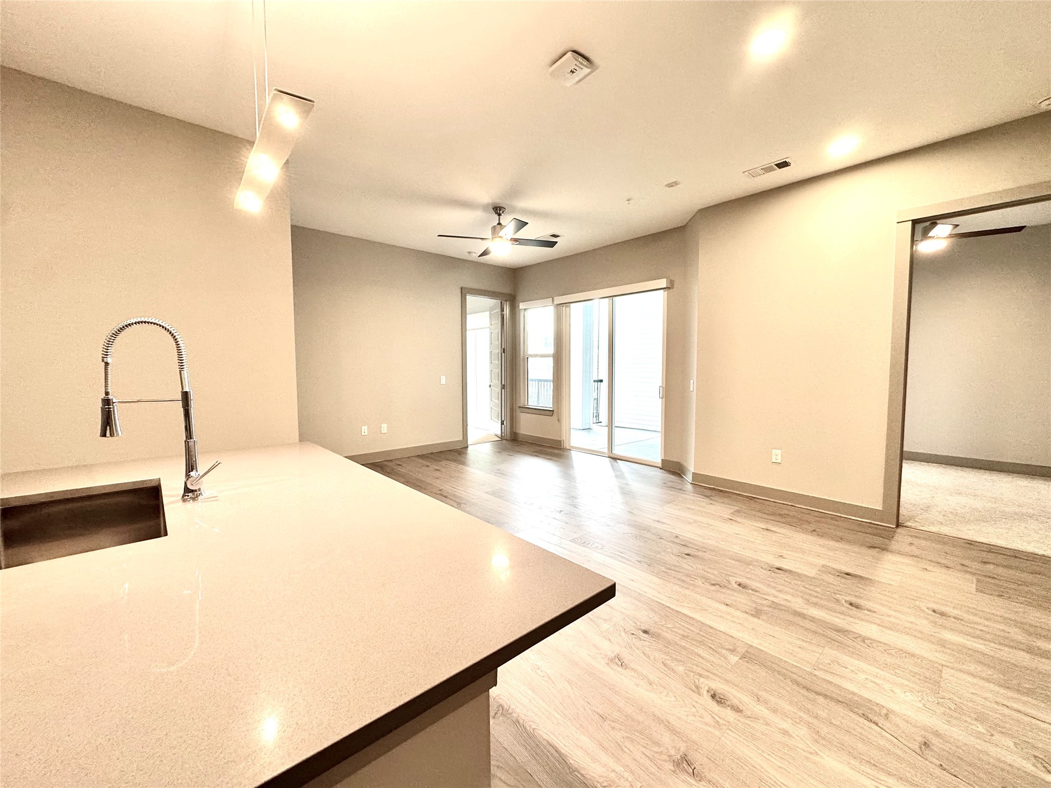 401 West 25th Street, Unit 2125 Houston, TX 77008 - Photo 6 of 45