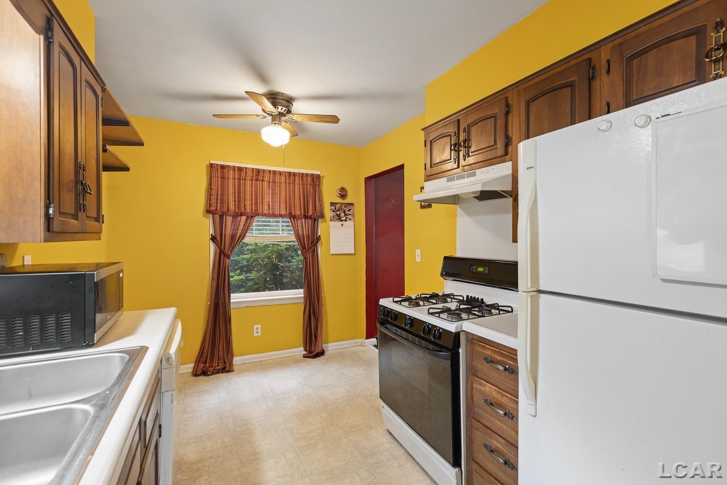 355 Rogers Road Adrian, MI 49221 - Photo 17 of 40 Gallery Image 17