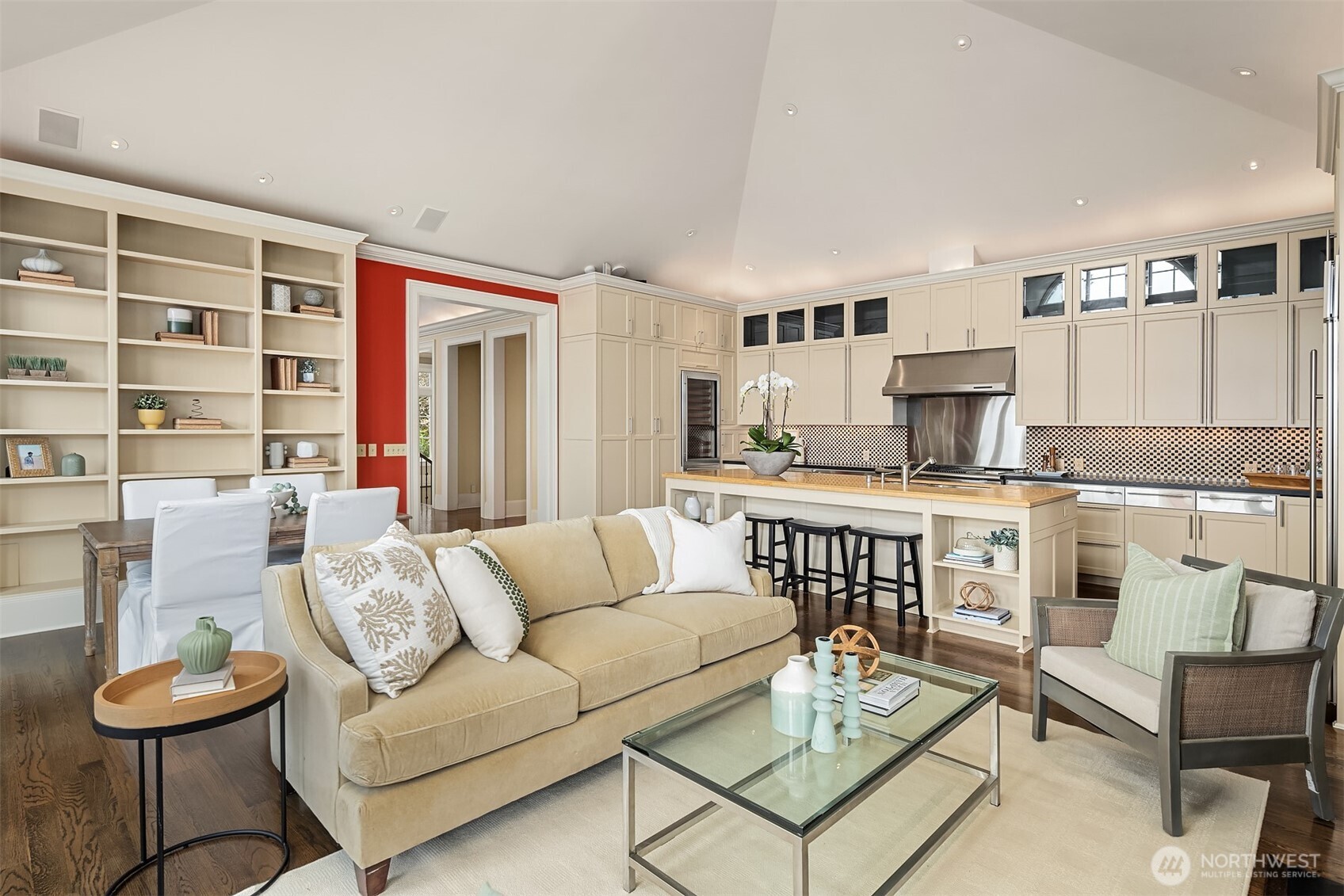 463 39th Avenue East Seattle, WA 98112 - Photo 18 of 31