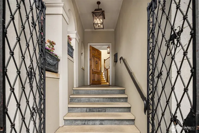 $4,800,000 | 463 39th Avenue East, Seattle, WA 98112