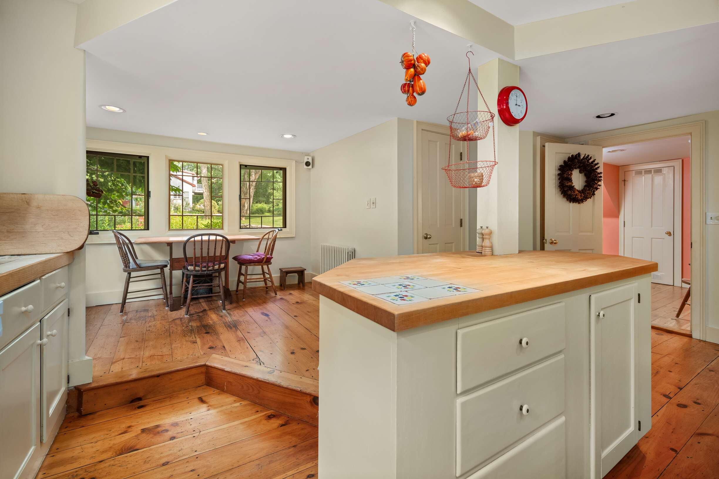 43 Mast Cove Road Eliot, ME 03903 - Photo 18 of 33 Kitchen