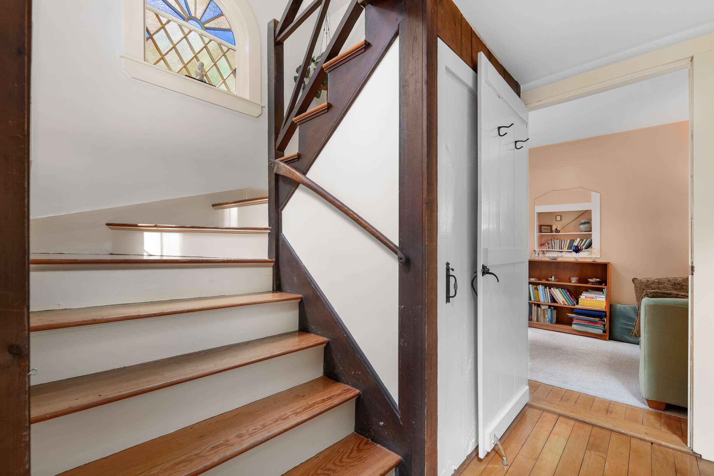 43 Mast Cove Road Eliot, ME 03903 - Photo 25 of 33 Stairs