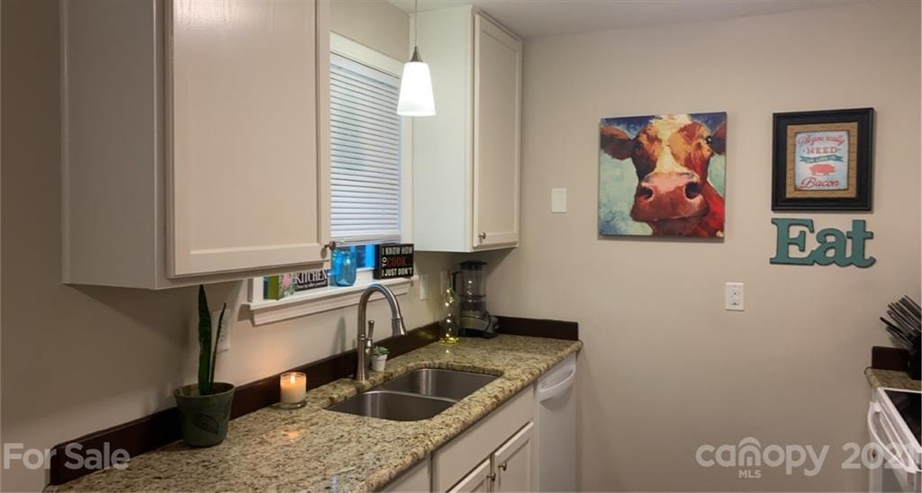 5111 Queen Anne Road Charlotte, NC 28217 - Photo 1 of 12 Gallery Image 1