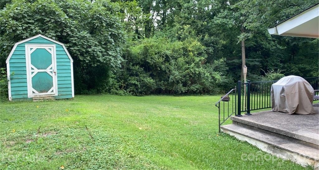 5111 Queen Anne Road Charlotte, NC 28217 - Photo 11 of 12 Gallery Image 11