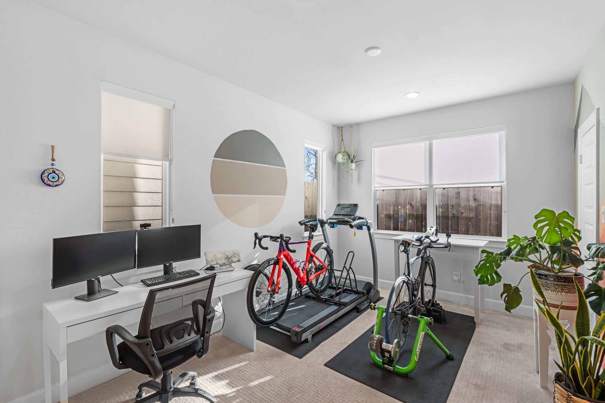 502 West Donovan Street, Unit F Houston, TX 77091 - Photo 12 of 15 Versatile flex space ideal for home office, gym, or additional living