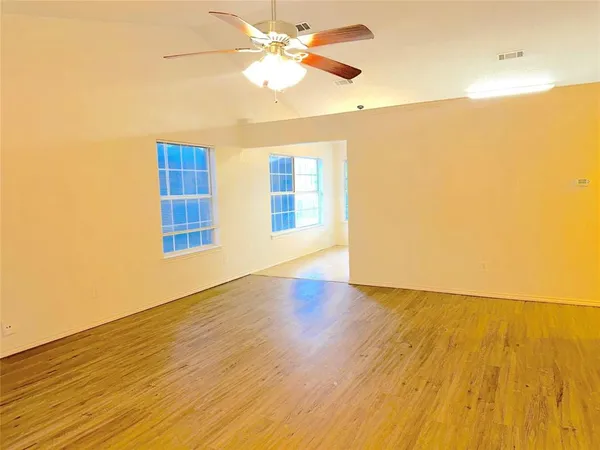 $1,800 | 769 Windridge Lane, Burleson, TX 76028