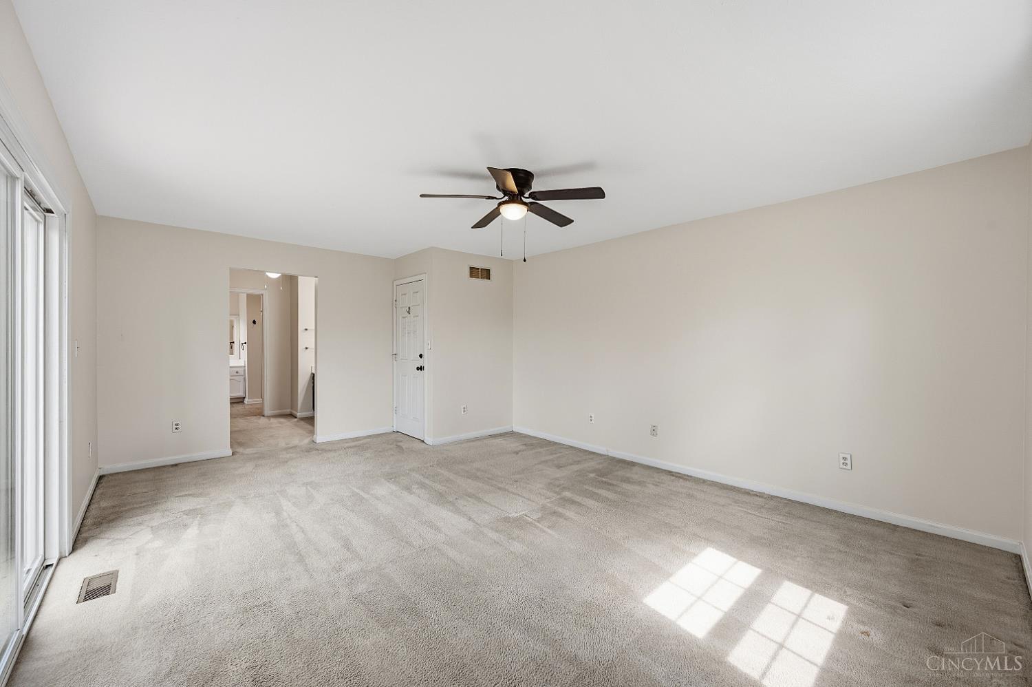 3883 Fulton Grove Road Cincinnati, OH 45245 - Photo 29 of 70