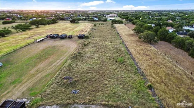 a view of an outdoor space