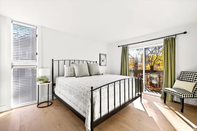 $629,000 | 9428 South Harbour Pointe Drive, Bloomington, IN 47401