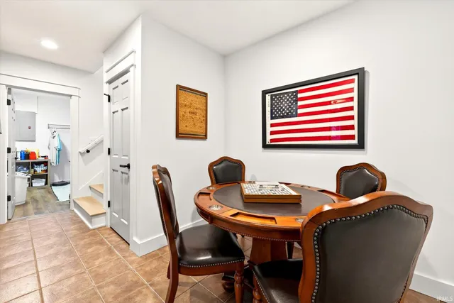 $629,000 | 9428 South Harbour Pointe Drive, Bloomington, IN 47401