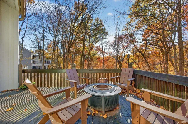 $629,000 | 9428 South Harbour Pointe Drive, Bloomington, IN 47401