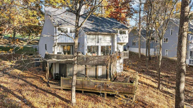 $629,000 | 9428 South Harbour Pointe Drive, Bloomington, IN 47401