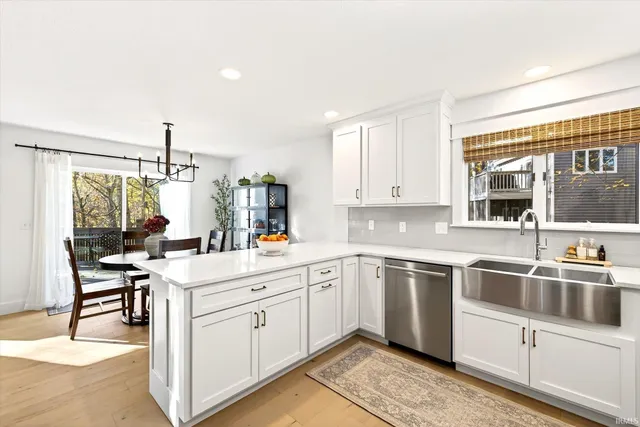 $629,000 | 9428 South Harbour Pointe Drive, Bloomington, IN 47401