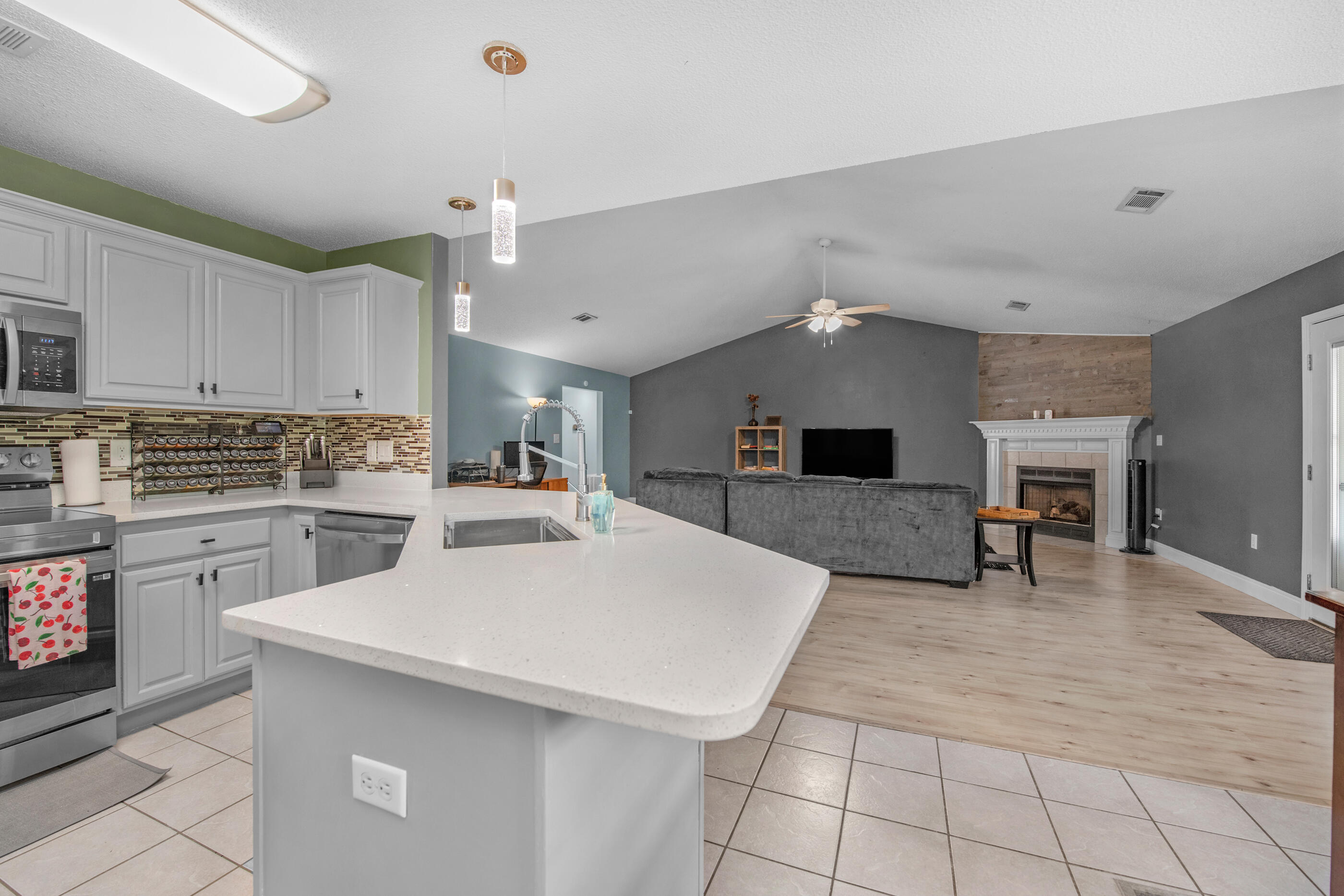 114 Conquest Avenue Crestview, FL 32536 - Photo 12 of 37 Conquest-24-2