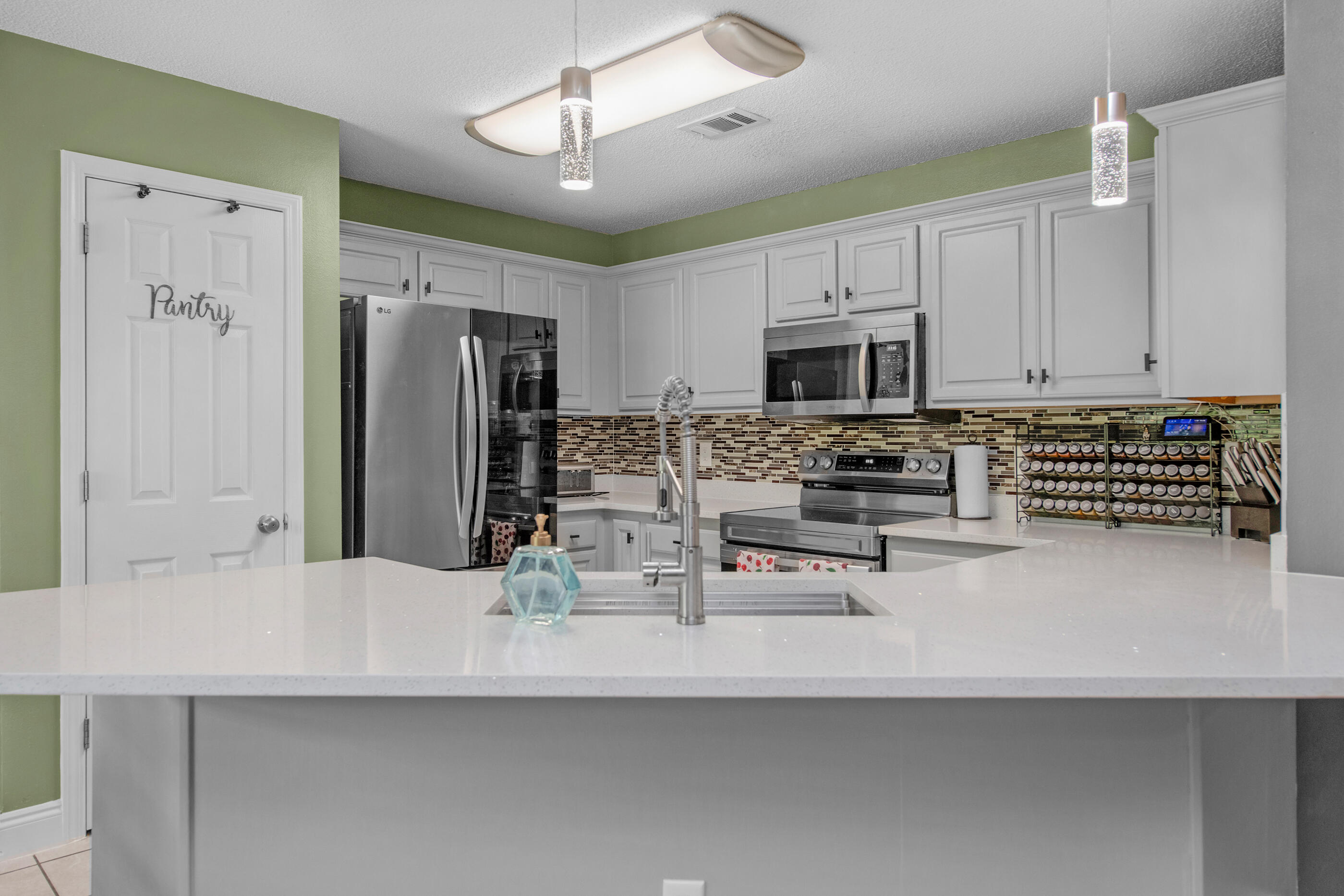 114 Conquest Avenue Crestview, FL 32536 - Photo 10 of 37 Conquest-20-1